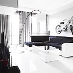 Prestige 79 Wrocław